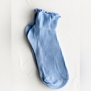 NWT Nat & Noor ruffle ankle socks